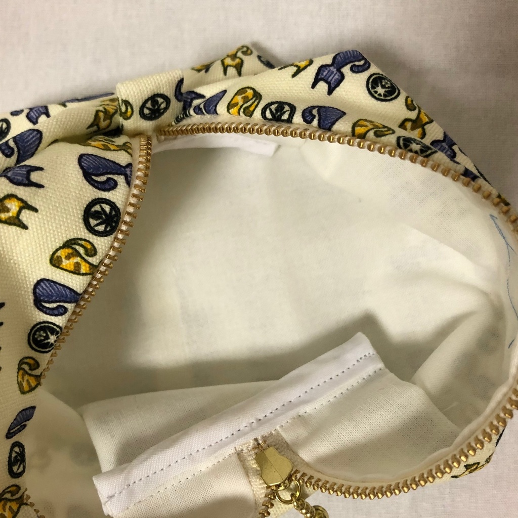 三池ネコ キャラメルポーチ