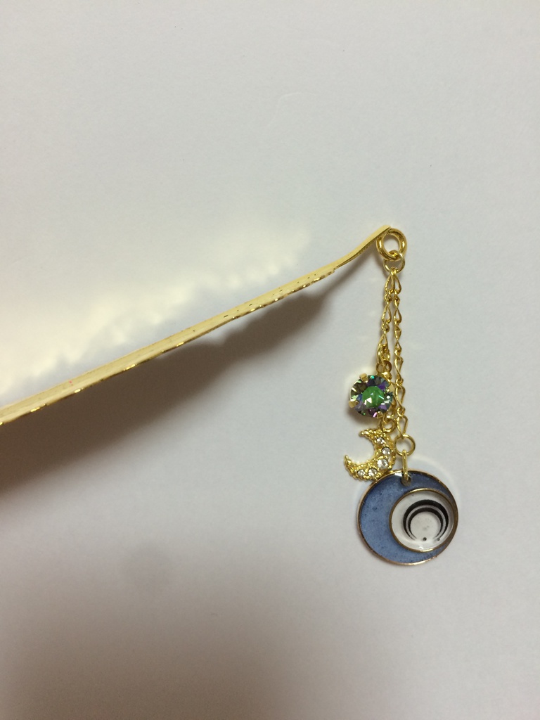 紋モチーフ付き羽根しおり(ブックマーカー)