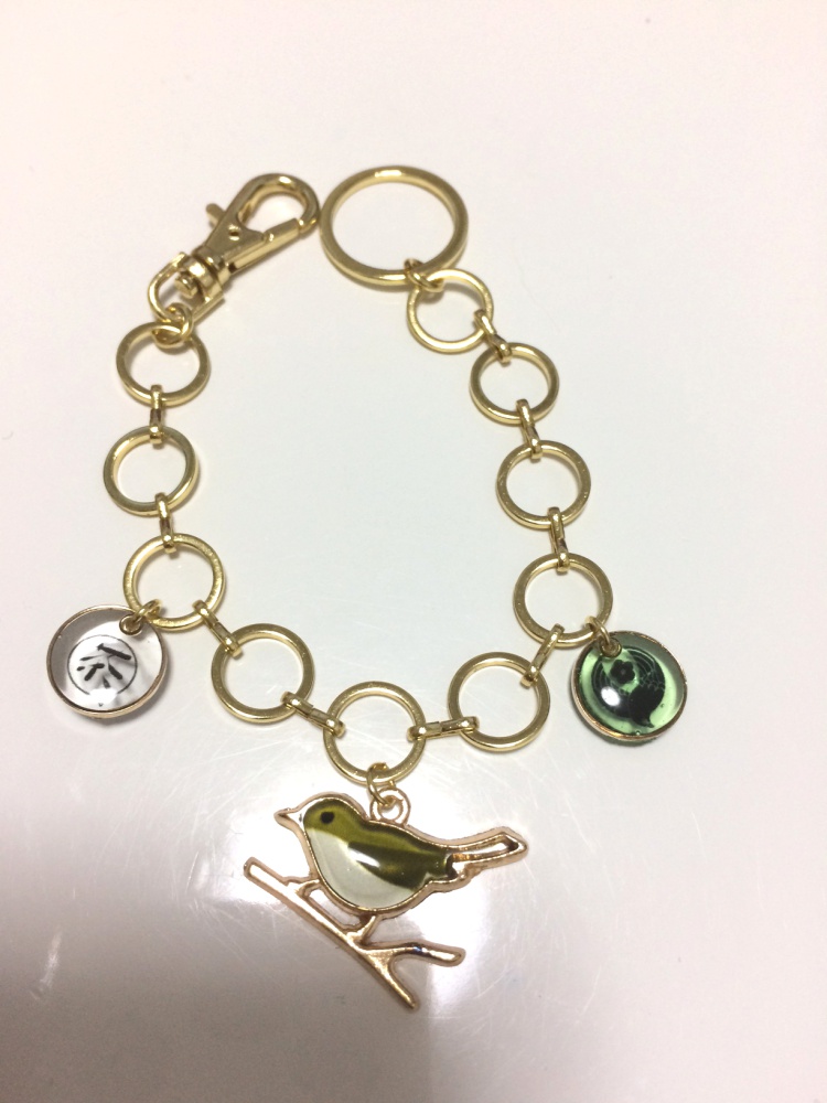 鶯丸のウグイスモチーフバッグチェーン