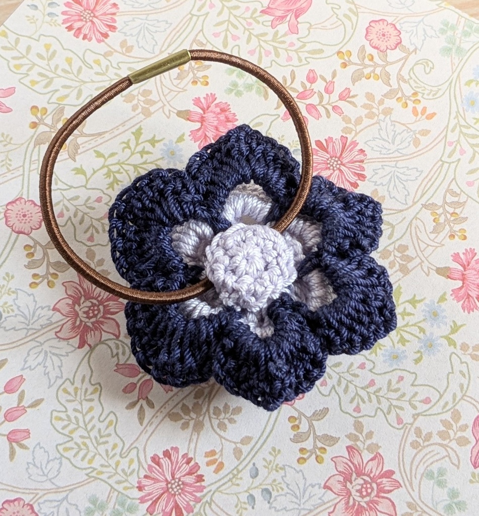 お花のヘアゴム(同色2個セット)