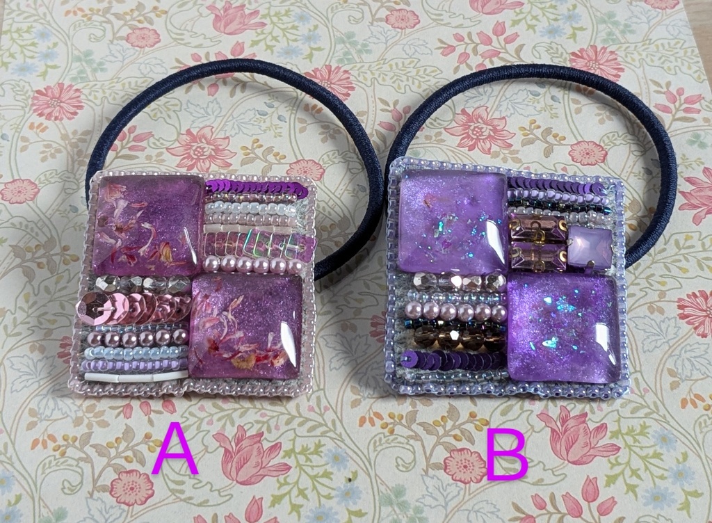 ビーズ刺繍のヘアゴム