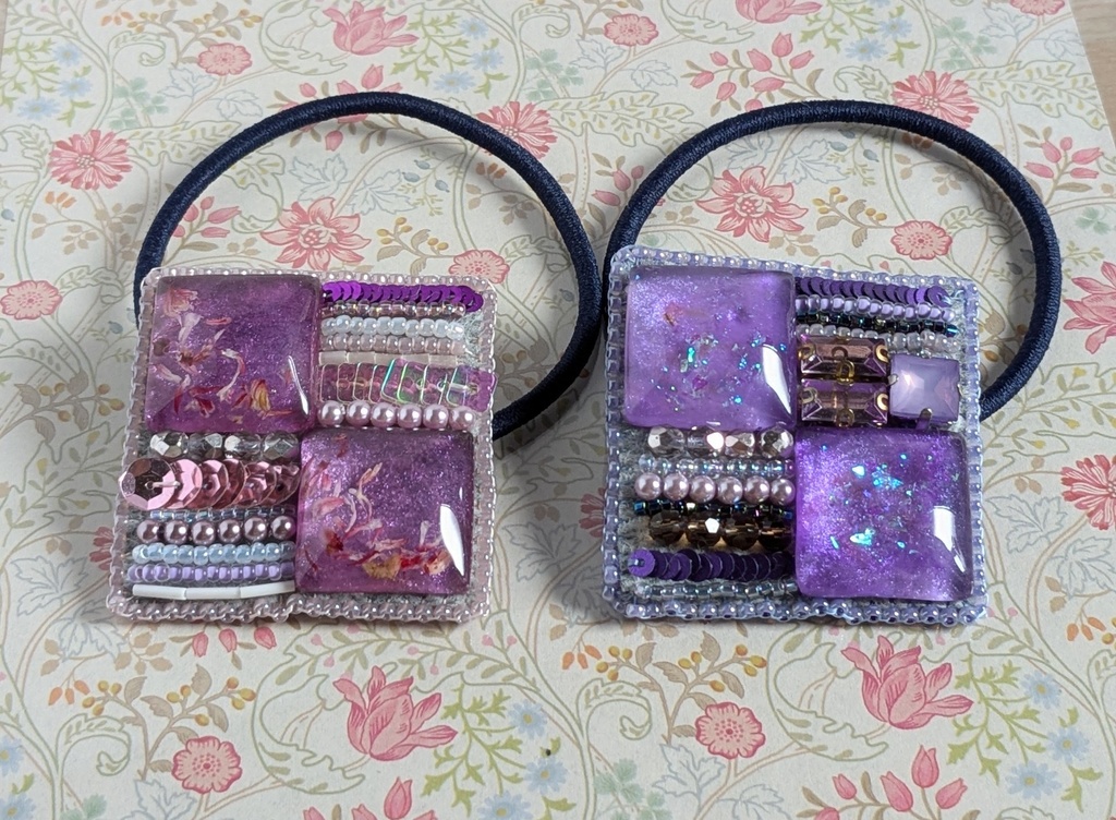 ビーズ刺繍のヘアゴム