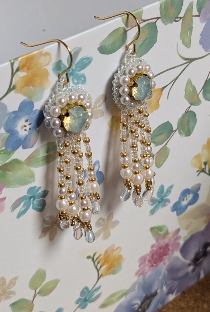 フリンジピアス／スノウホワイト