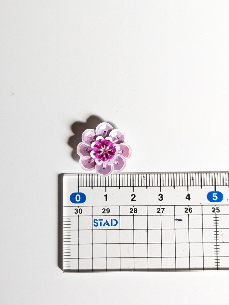 スパンコールフラワーピアス ピンク