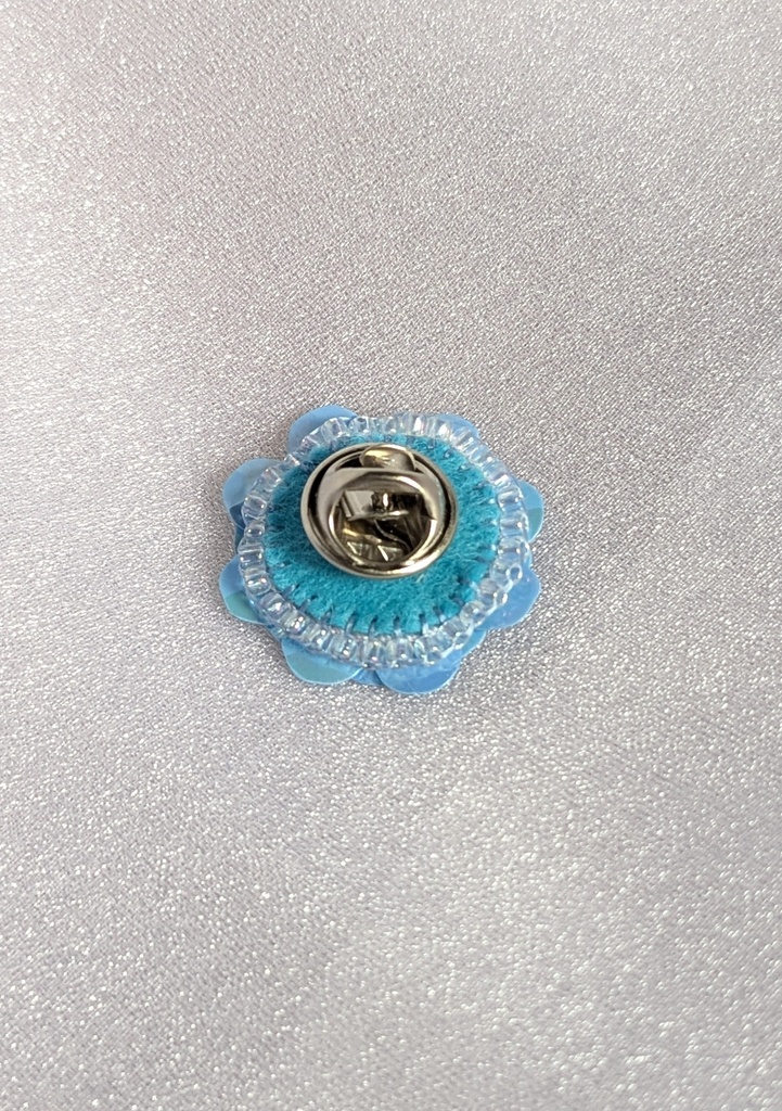 しゅわっとはじける空色ラムネフロート/ピンバッジ