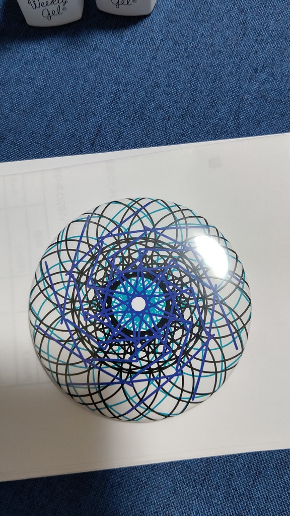 幾何学模様の缶ミラー