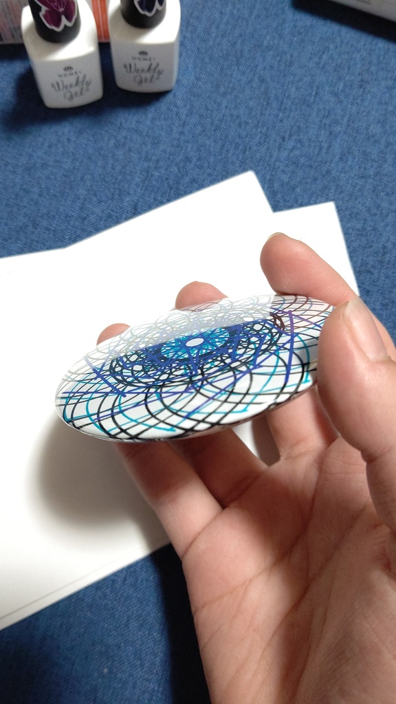 幾何学模様の缶ミラー