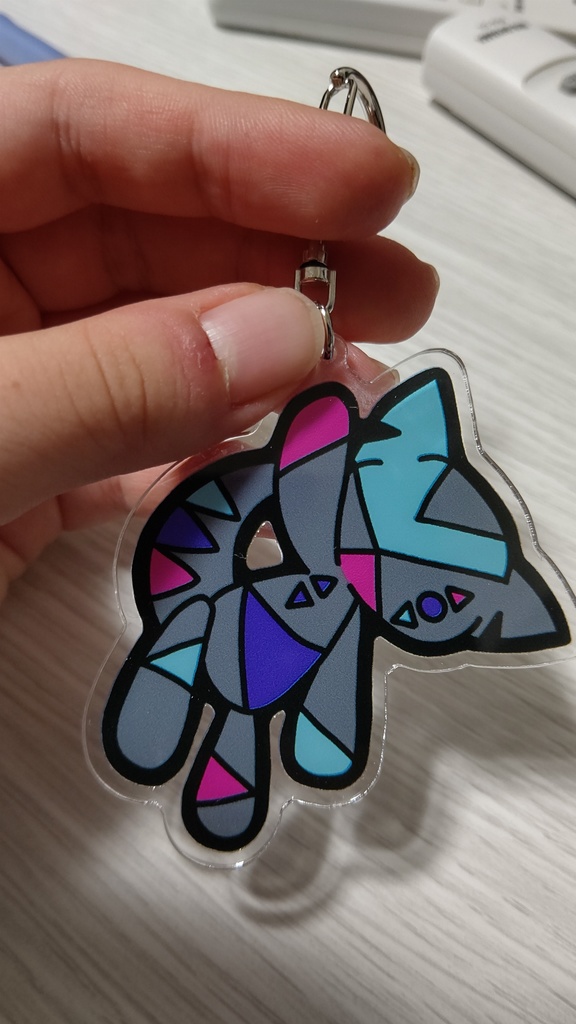 パッチミームのぶら下がり風アクキー