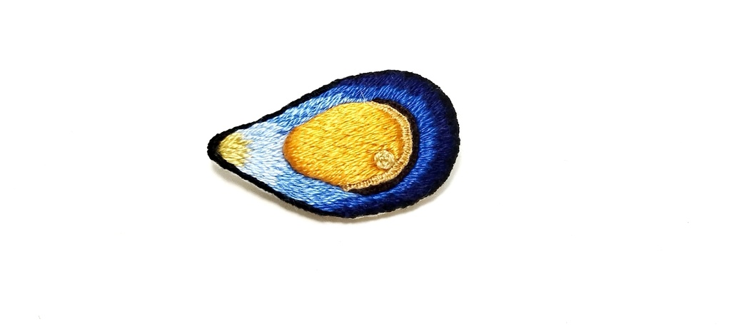 刺繍ブローチ ムール貝 SHITA