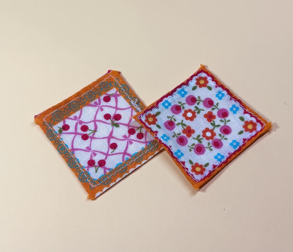 レトロ柄ハンカチ2枚セット