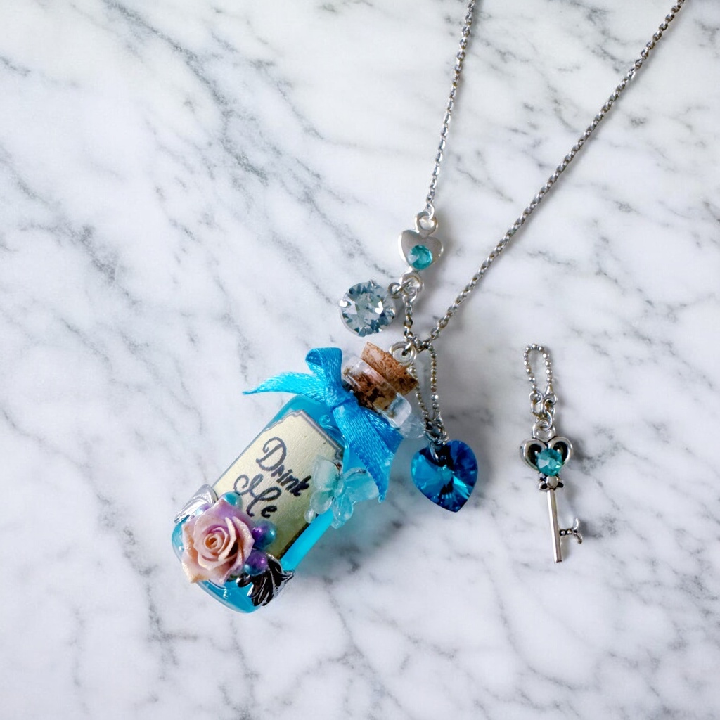 Alice Dream★【Drink Me】3wayネックレス