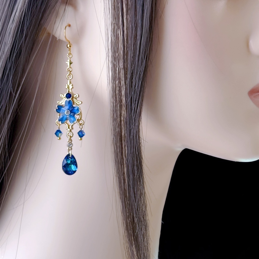 桜乙女★月と桜のクリスタルガラスピアス/イヤリング( ディープブルー)