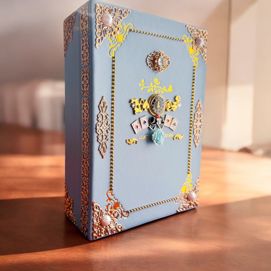 Alice dream☆ブック型アクセサリーケース