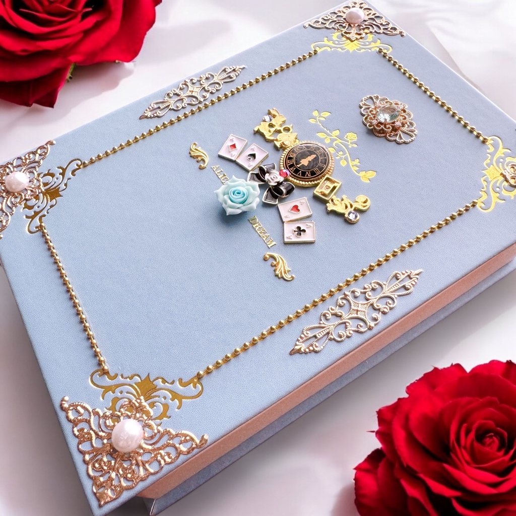 Alice dream☆ブック型アクセサリーケース