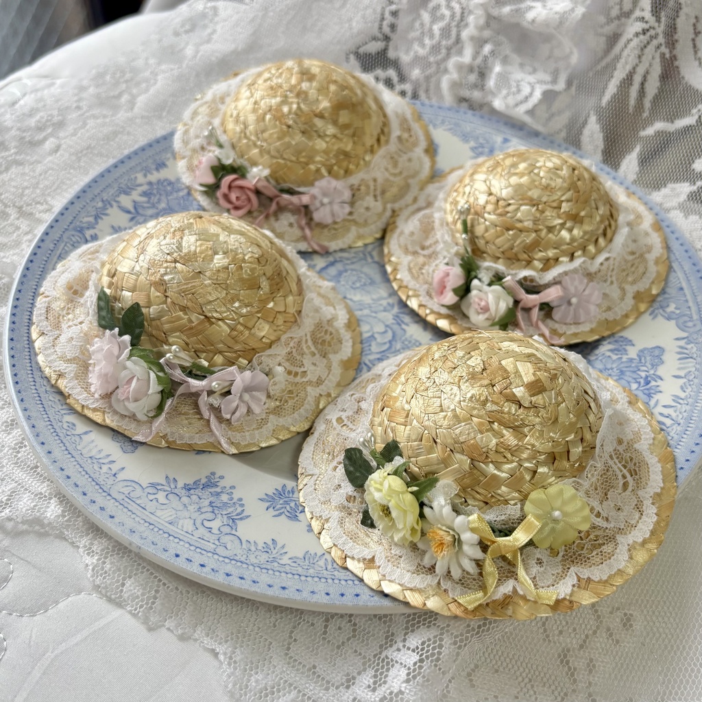 お花の麦わら帽子