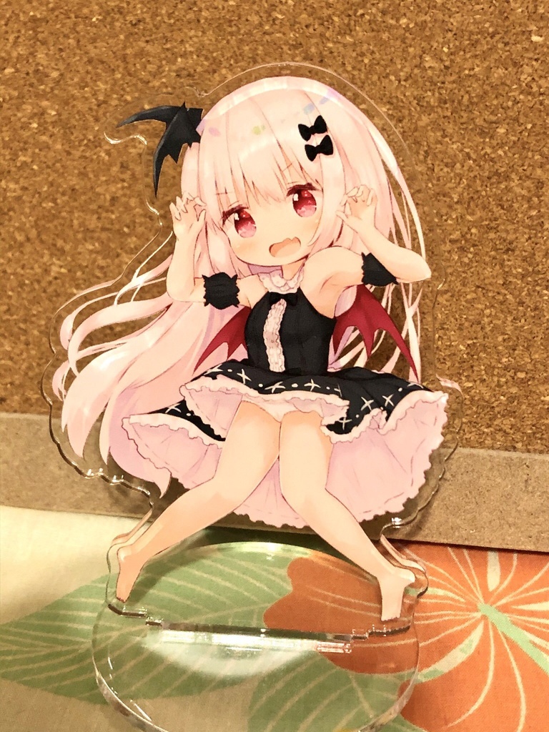 つきのちゃんアクリルフィギュア