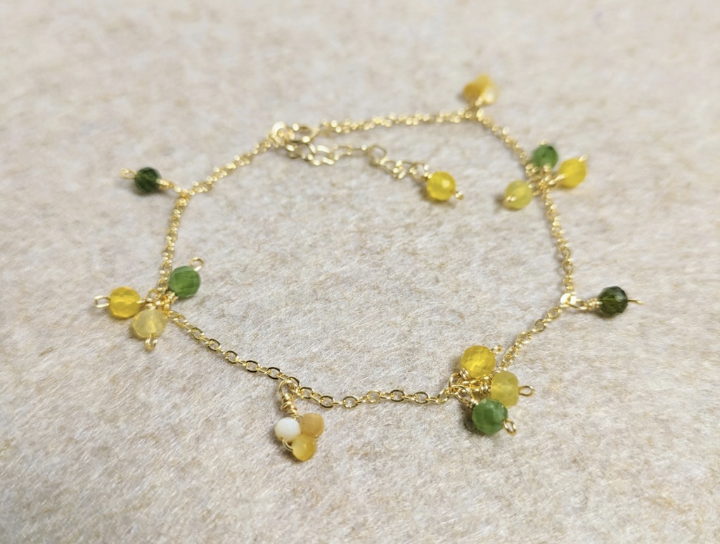 ミモザカラーのピアス②