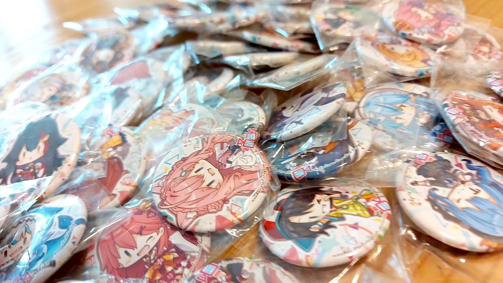ホロライブトランプと特典バッジ