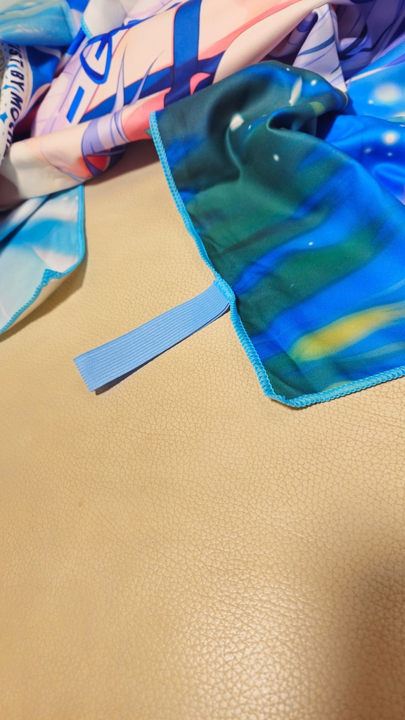 【C104新作】140x70cmバスタオル(ストラップとボタン付き)