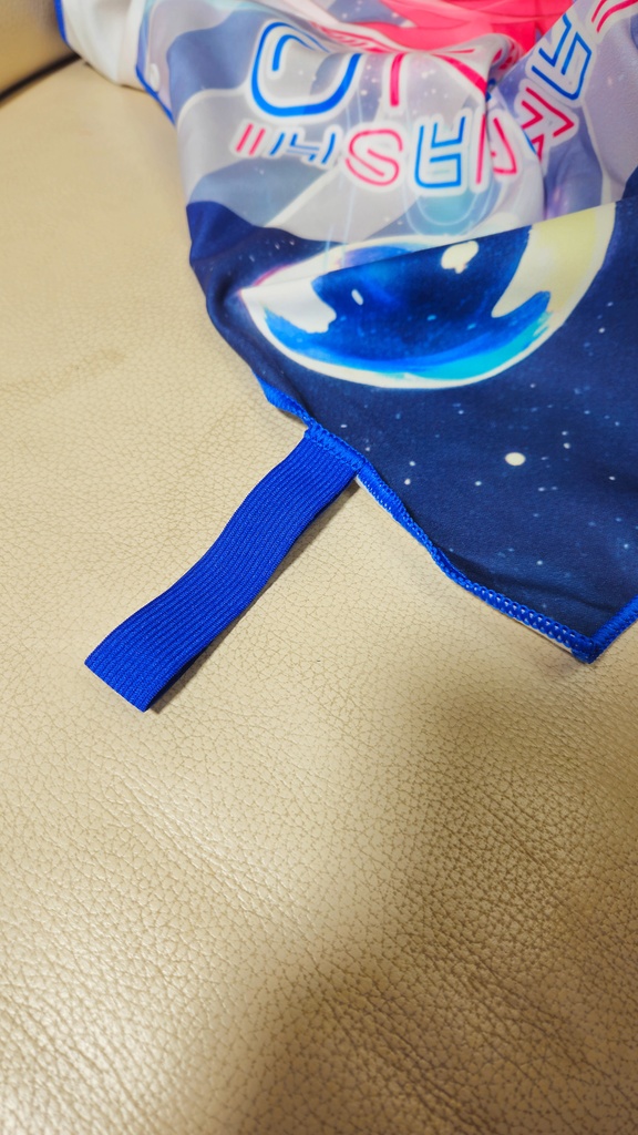 【C104新作】140x70cmバスタオル(ストラップとボタン付き)