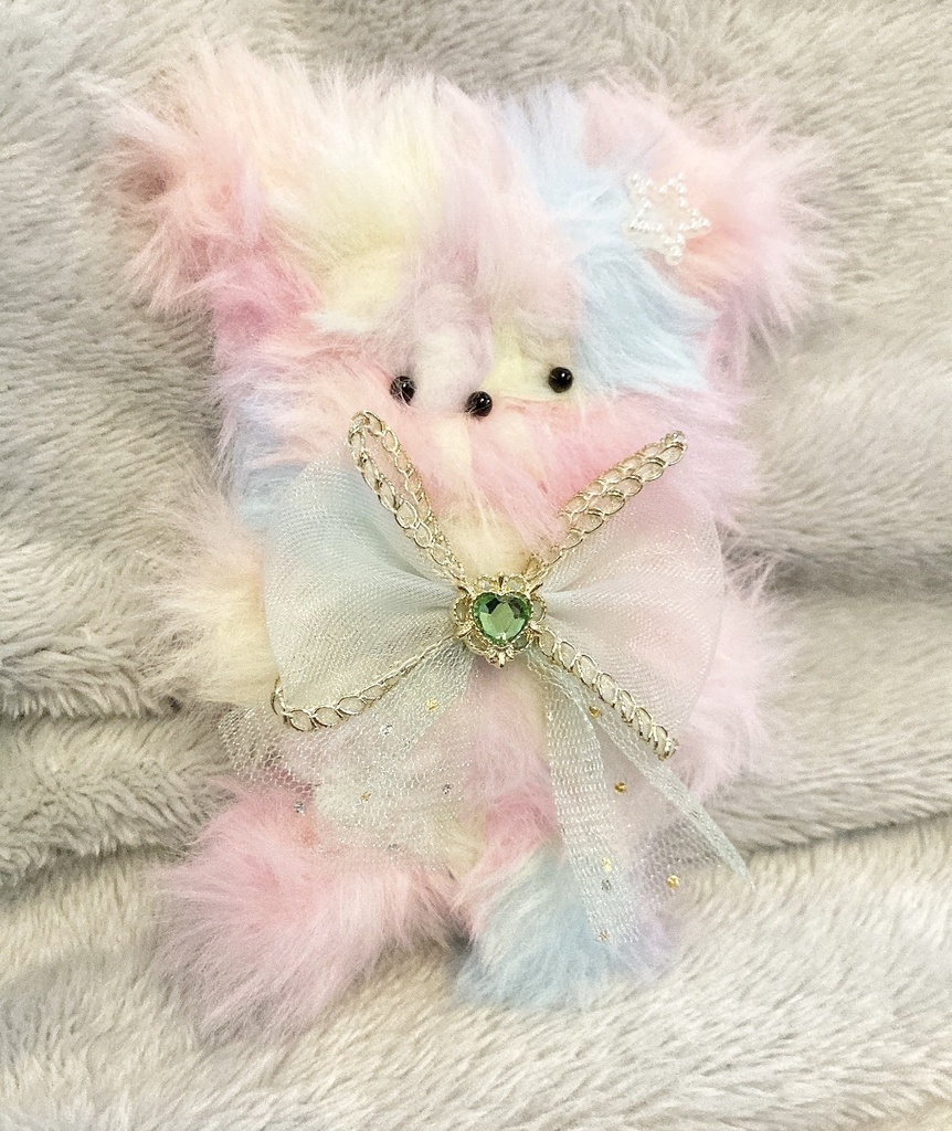 ふわふわくまのお人形(れいんぼー)