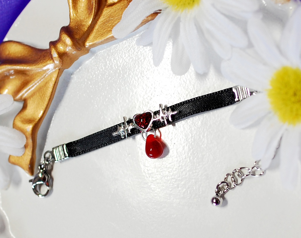 【完売】Heart&Bloodチョーカー