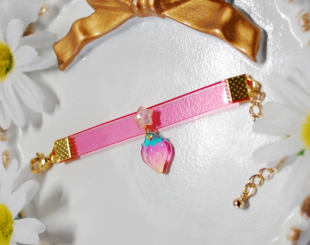 【完売】カラフルいちごと星チョーカー