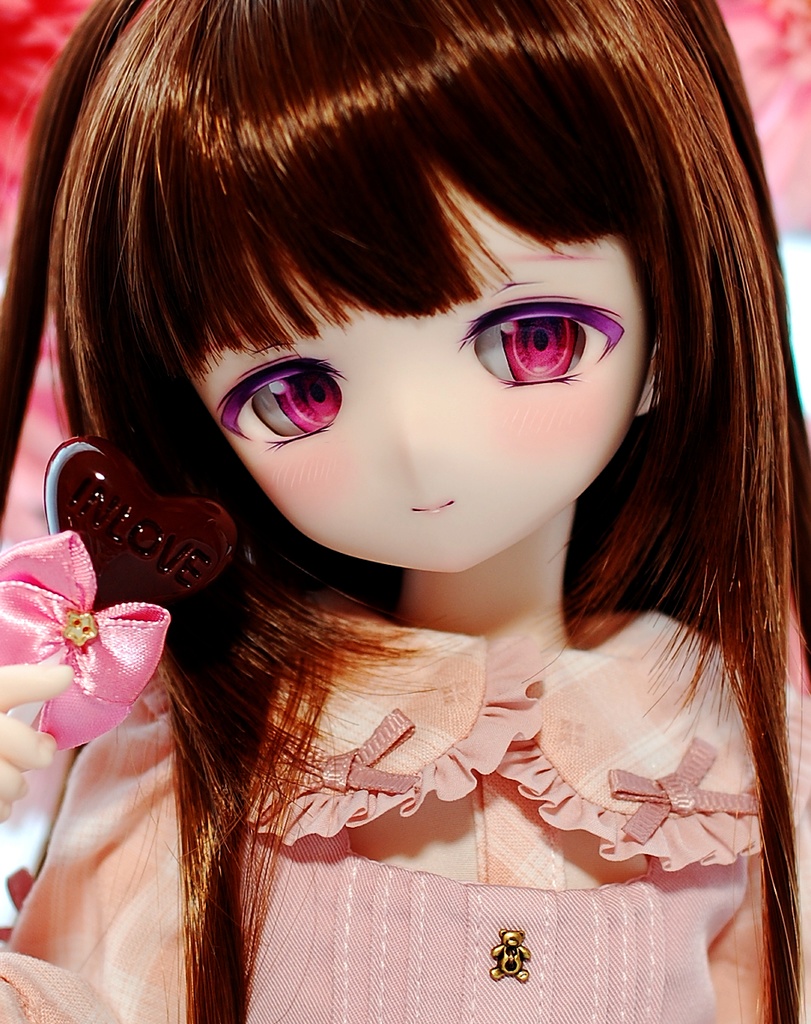 【展示】DDH-01(セミホワイト肌)カスタムヘッド+自作カボションアイ2組+チョーカー1種