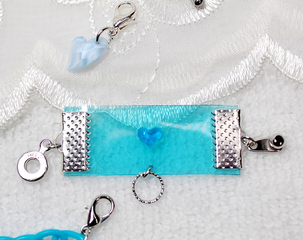 チョーカーとブレスレットをcuteにつなげて♡ Blue