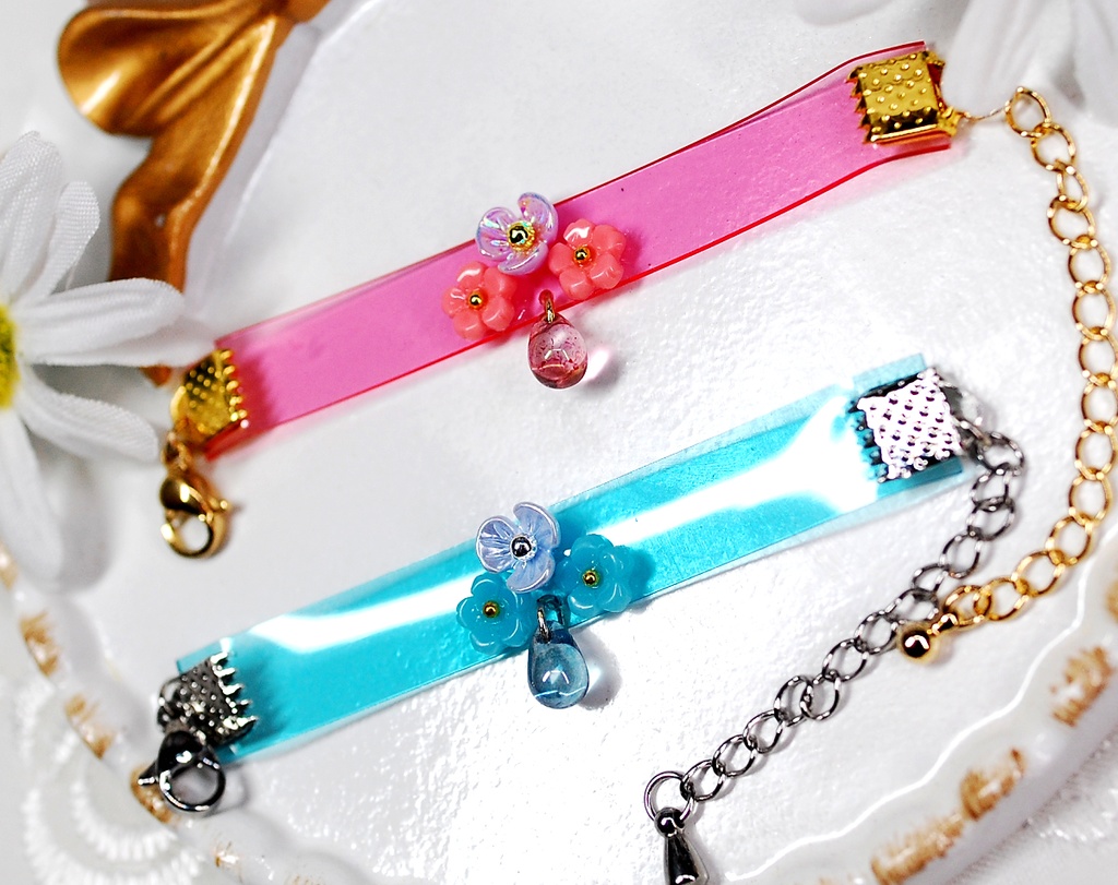 カラフルフラワーと雫チョーカー