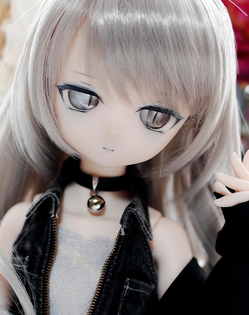 【展示】DDH-01(セミホワイト肌)カスタムヘッド+レジンアイ2組+アクセサリー1種