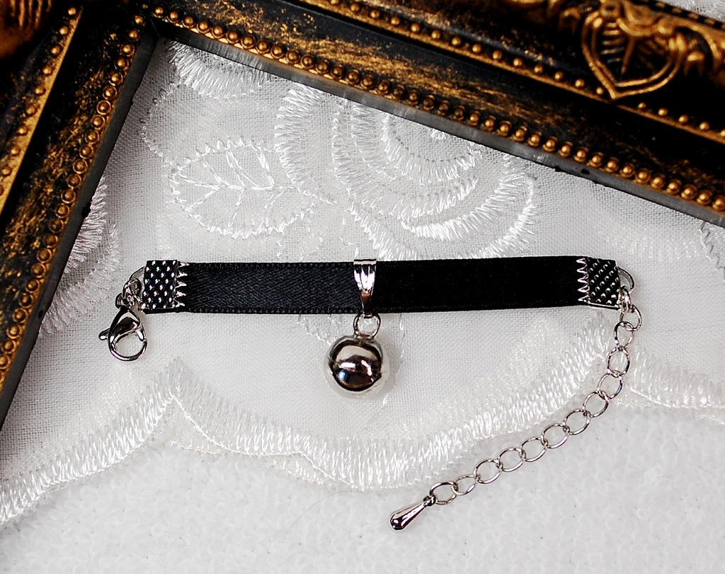 【展示】DDH-01(セミホワイト肌)カスタムヘッド+レジンアイ2組+アクセサリー1種