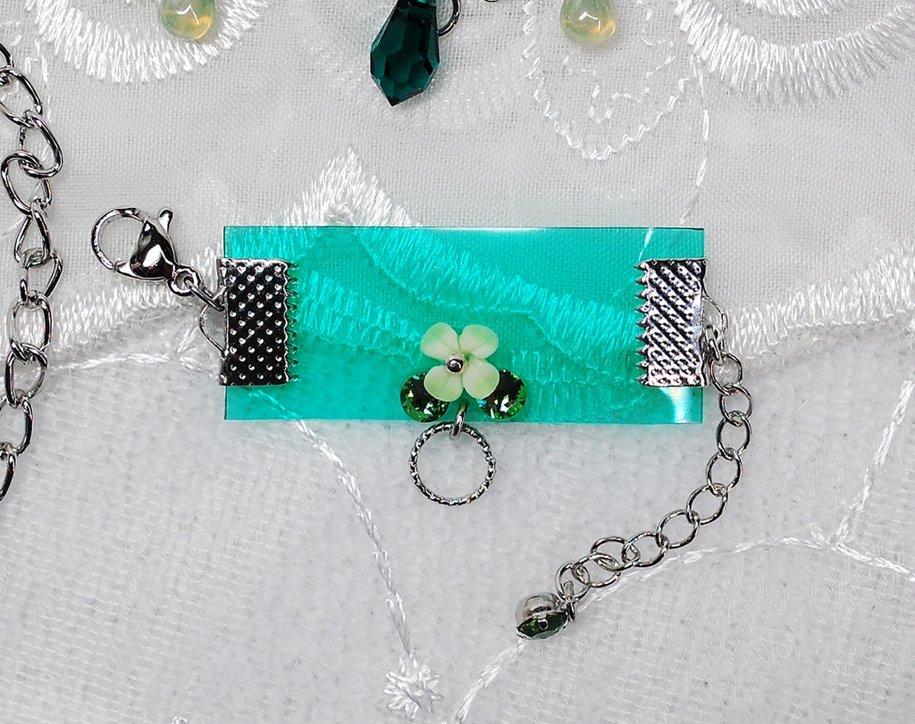 【完売】クローバーチェーン