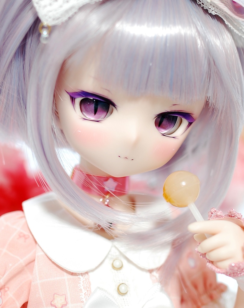 【展示】DDH-01(セミホワイト肌)カスタムヘッド+自作レジンアイ1組+自作アクセサリー1個