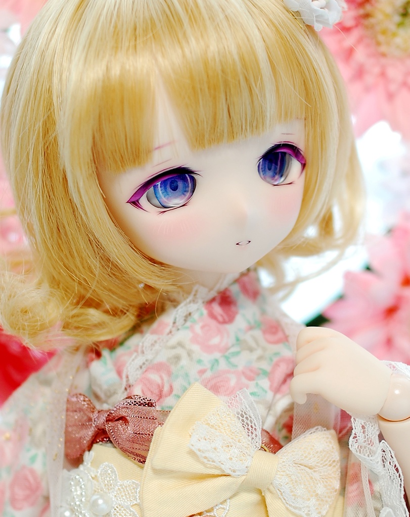 【展示】DDH-01(セミホワイト肌)カスタムヘッド+自作レジンアイ1組