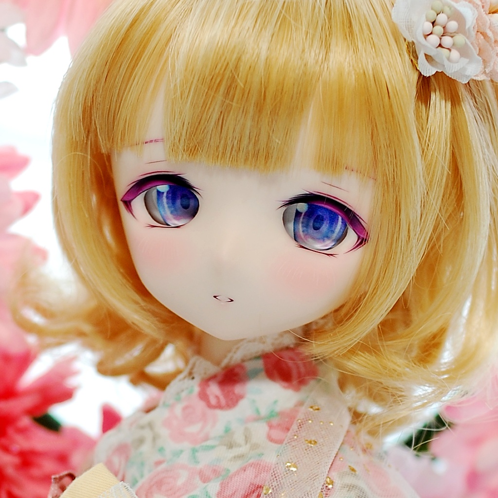 【6/8㈰20時から販売】DDH-01(セミホワイト肌)カスタムヘッド+自作レジンアイ1組