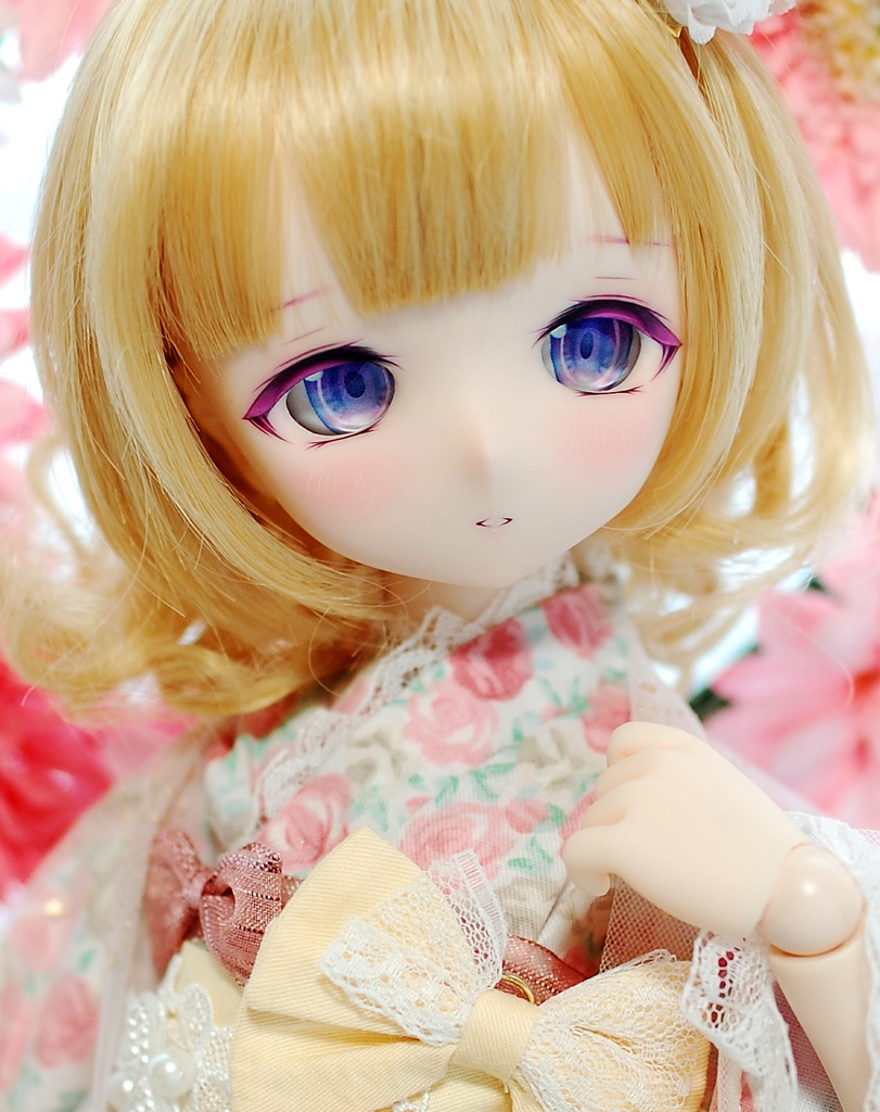 【展示】DDH-01(セミホワイト肌)カスタムヘッド+自作レジンアイ1組