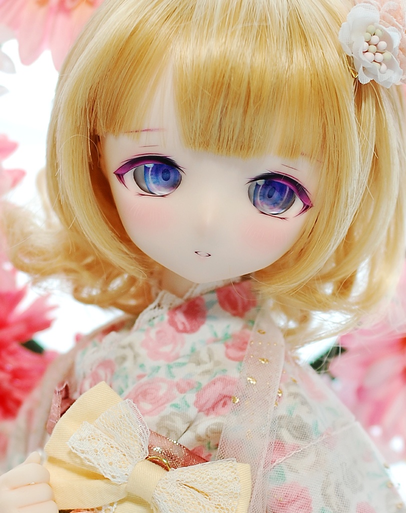 【展示】DDH-01(セミホワイト肌)カスタムヘッド+自作レジンアイ1組