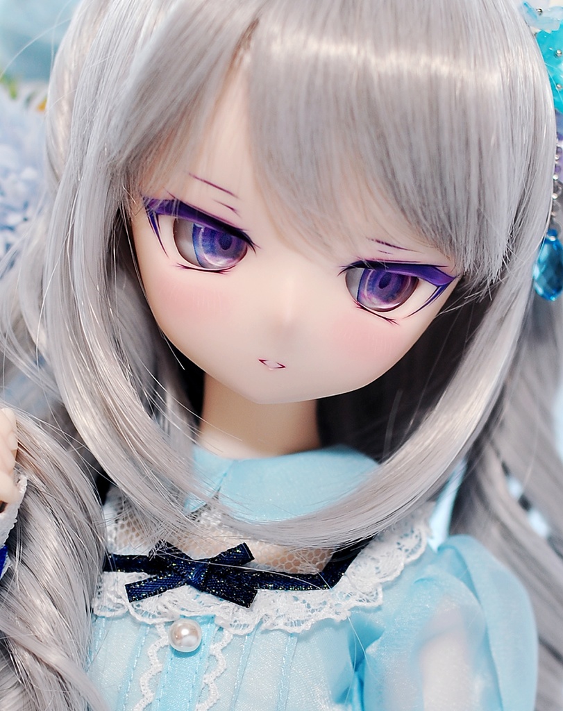 【展示】DDH-01(セミホワイト肌)カスタムヘッド+自作レジンアイ1組+自作アクセサリー1点