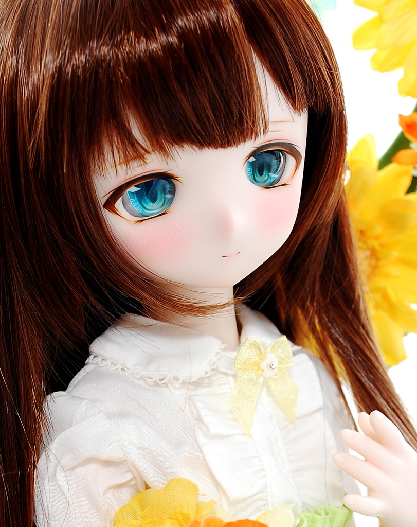 【展示】DDH-01(セミホワイト肌)カスタムヘッド+自作レジンアイ1組+自作アクセサリー1点