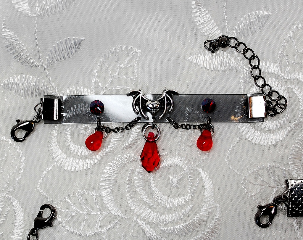 【展示】蝙蝠蝙蝠ゴシックチェーン