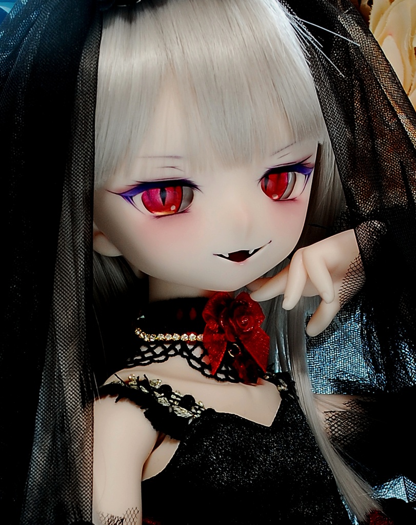 【展示】DDH-01(セミホワイト肌)カスタムヘッド+自作レジンアイ1組