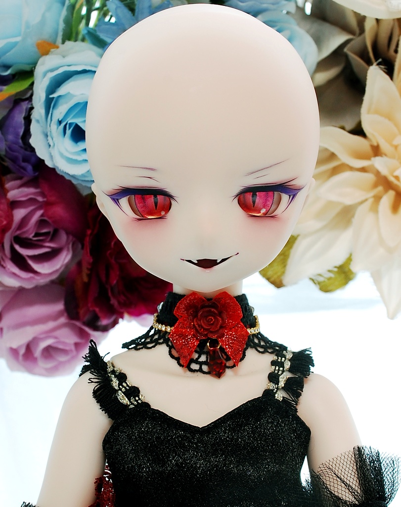 【展示】DDH-01(セミホワイト肌)カスタムヘッド+自作レジンアイ1組