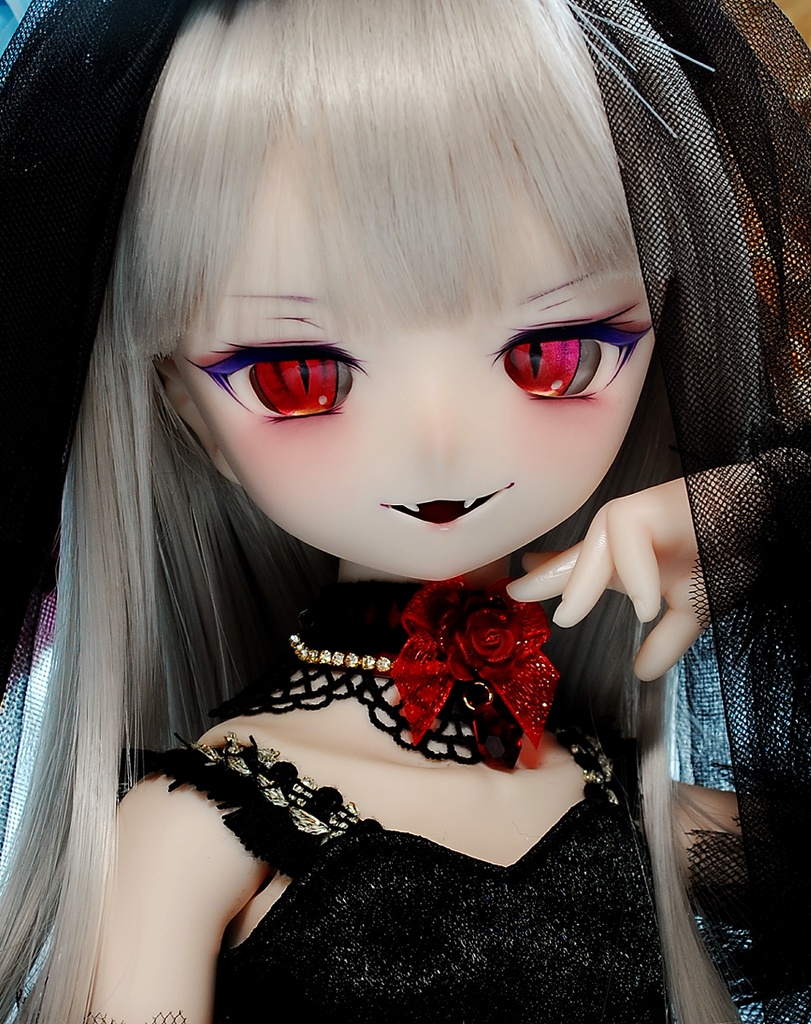 【展示】DDH-01(セミホワイト肌)カスタムヘッド+自作レジンアイ1組