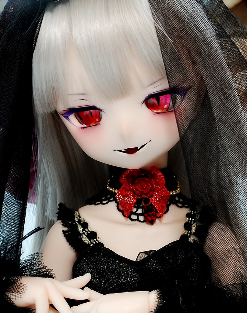 【展示】DDH-01(セミホワイト肌)カスタムヘッド+自作レジンアイ1組