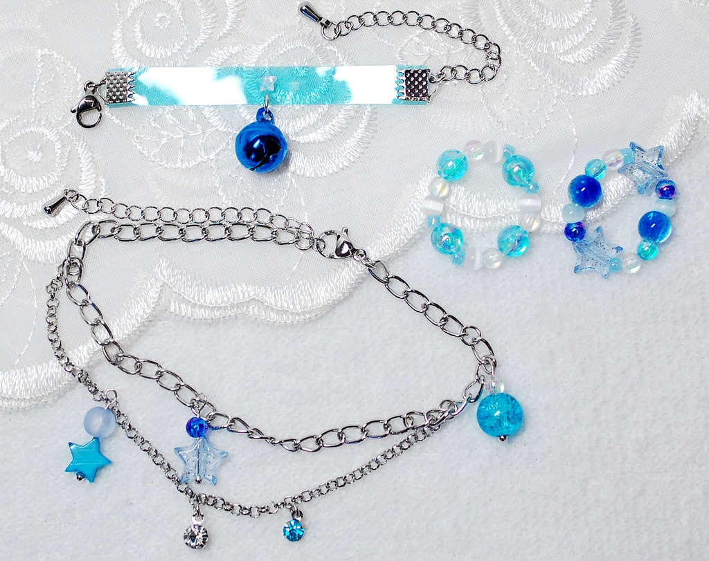 【展示】DDH-01(セミホワイト肌)カスタムヘッド+自作レジンアイ1組+アクセサリーセット