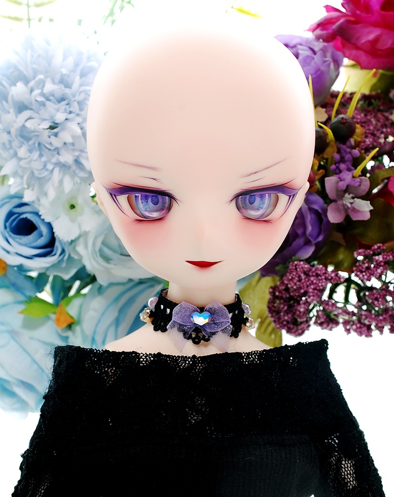 【展示】DDH-01(セミホワイト肌)カスタムヘッド+自作レジンアイ2組+舌パーツ2組+アクセサリーセット