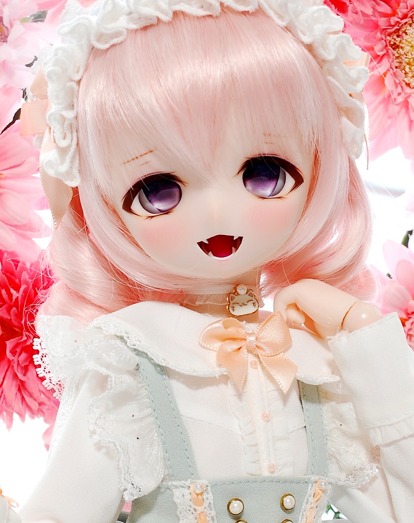 【展示】DDH-01(セミホワイト肌)カスタムヘッド+自作レジンアイ1組