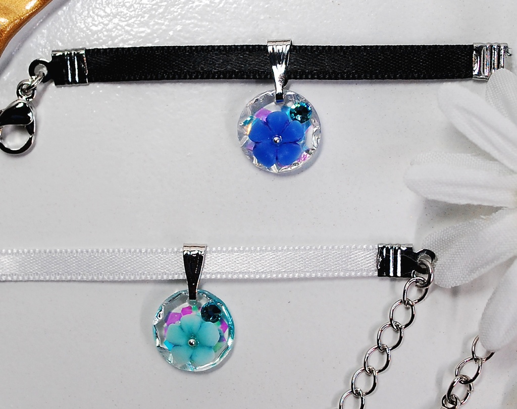 ワンポイントフラワーチョーカー