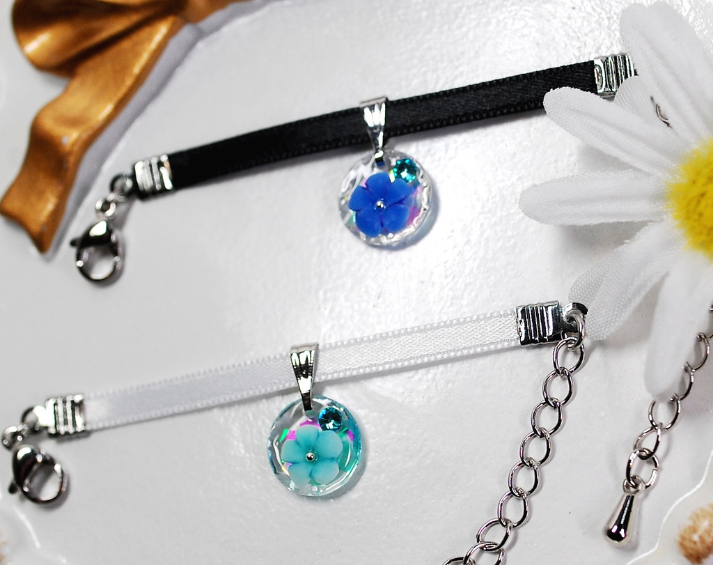 ワンポイントフラワーチョーカー